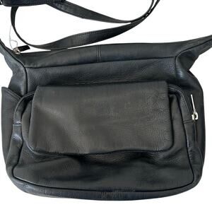 Vintage Wilsons Leather Shoulder Bag crossbody 90s pockets minimalist grunge